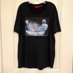 Hugo – Hugo Boss Red Label Crew Neck T-shirt.  XL, 100% cotton.